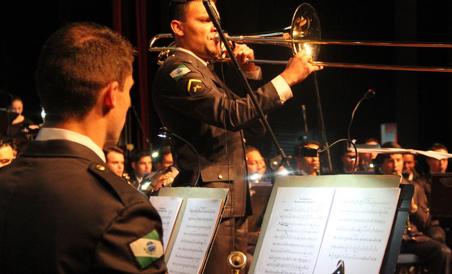 Primeiro dia de concerto da Banda de Música da PM emociona e encanta o público