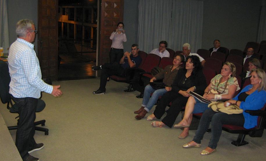 Coordenação dos CONSEGs em conjunto com o CONSEG Hugo Lange promovem reunião com o tema Educação no Trânsito.