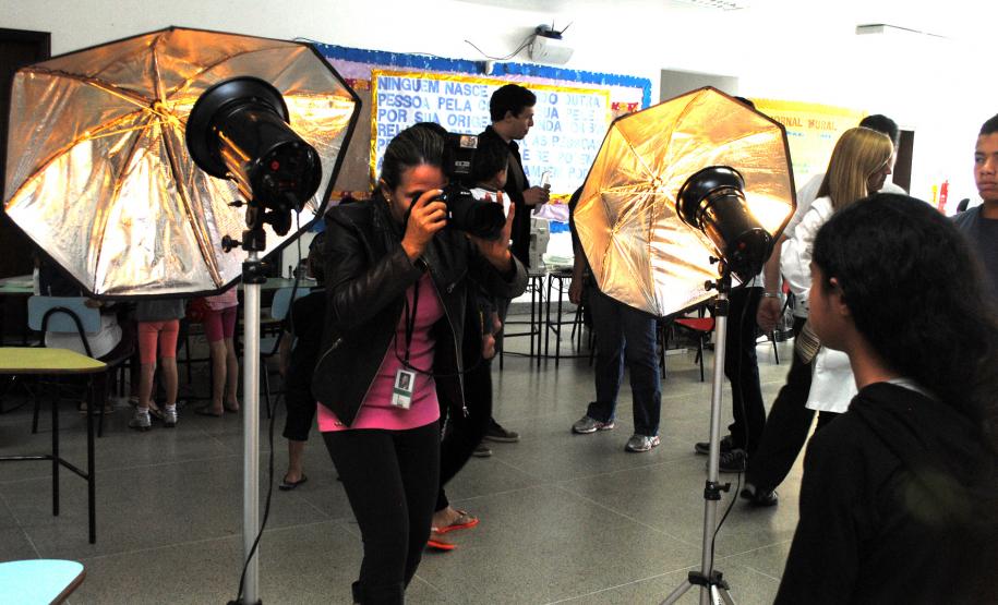 Comunidade da Vila Trindade em Curitiba recebe a Feira de Serviços gratuitos da UPS Cidadania