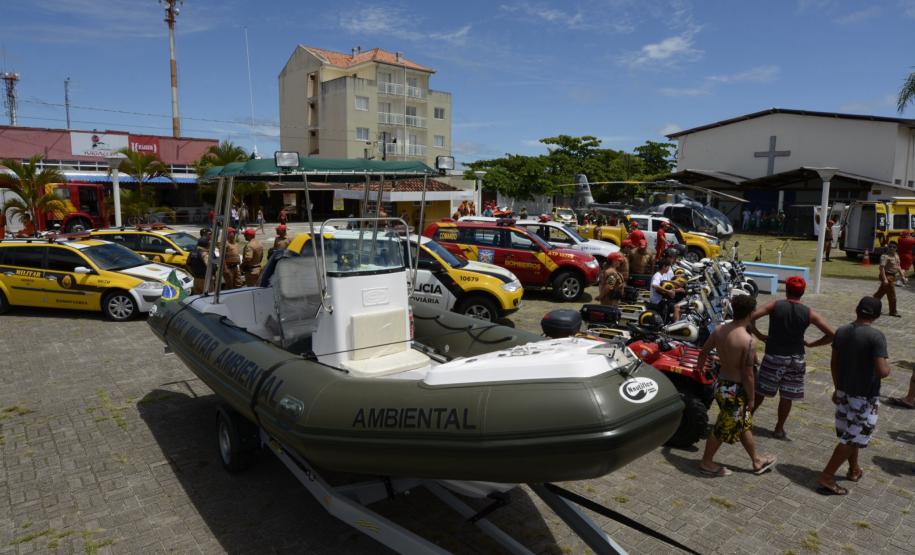 Governador Beto Richa abre a Operação Verão. Pontal do Paraná, 20/12/2013. Foto: Antonio costa/ANPr,Governador Beto Richa abre a Operação Verão. Pontal do Paraná, 20/12/2013. Foto: Antonio costa/ANPr