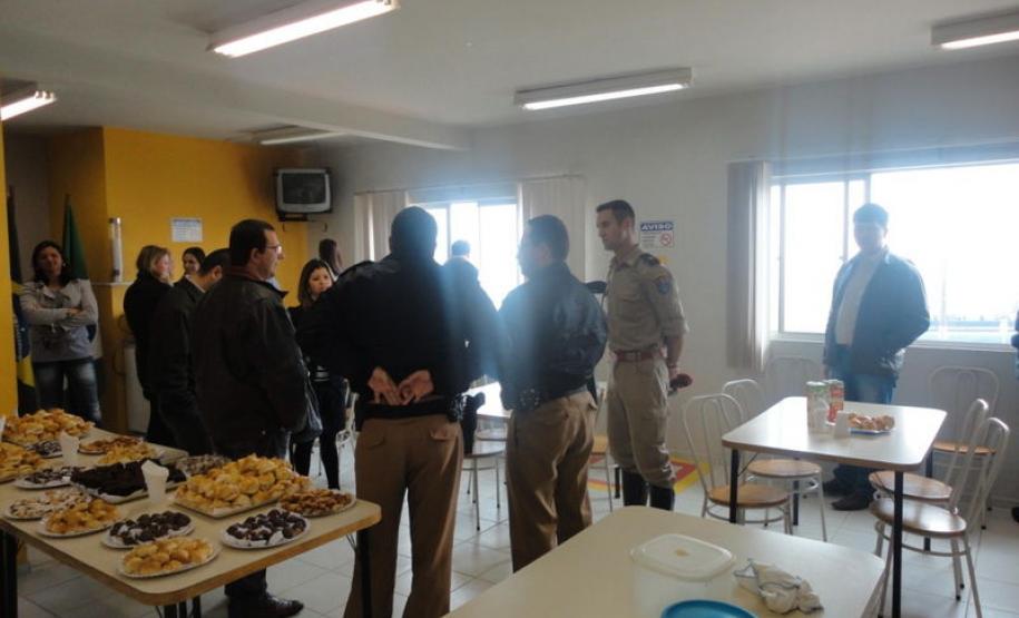 COORDENAÇÃO PARTICIPA DE CAFÉ DA MANHÃ EM ARAUCÁRIA