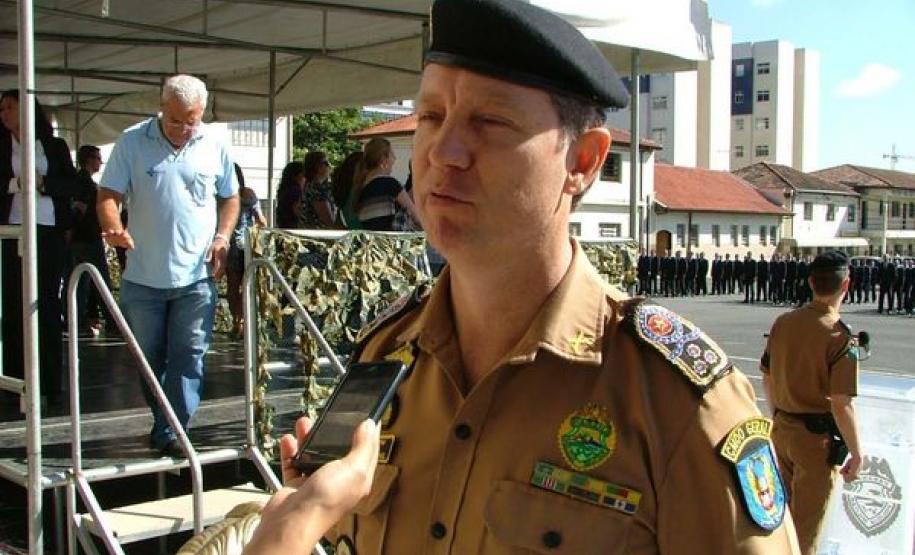 Bondaruk acompanha assinatura do termo de posse dos primeiros convocados do concurso para soldado PM Bondaruk acompanha assinatura do termo de posse dos primeiros convocados do concurso para soldado PM