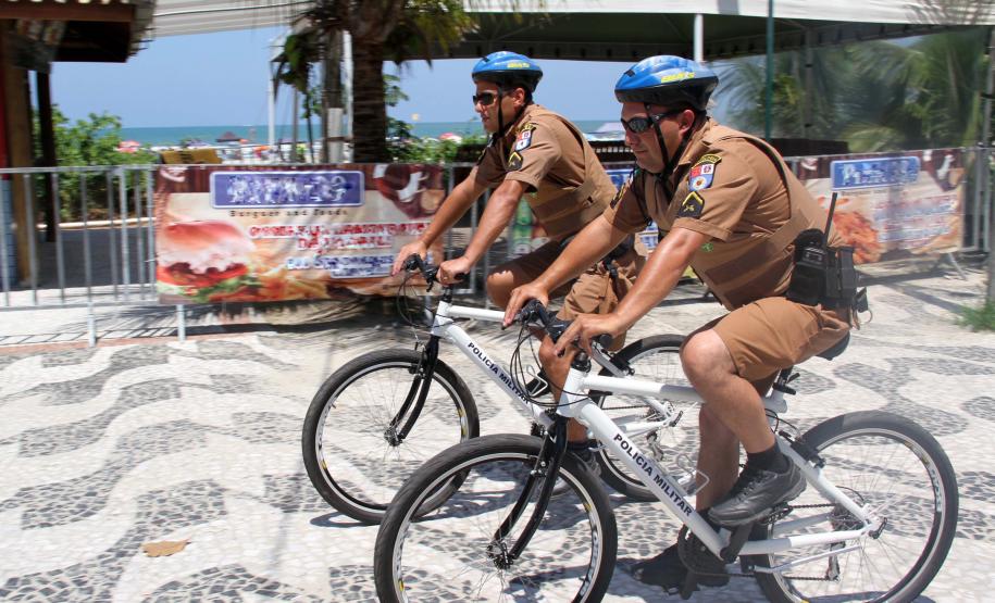 Matinhos, 8 de Janeiro de 2014,Policiamento de Bicicleta,Fotos: Cabo Valdemir da Luz.