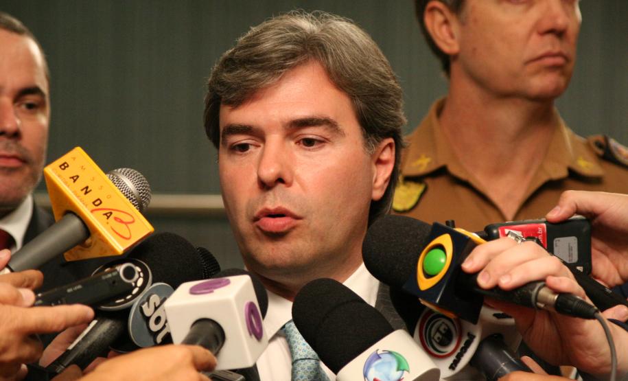 Governo estabelece metas para redução de homicídios no Paraná Governo estabelece metas para redução de homicídios no Paraná