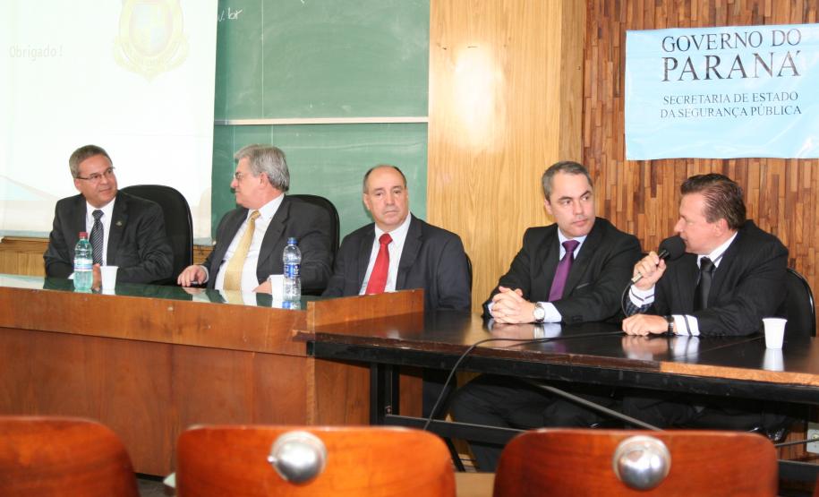 O Instituto de Criminalística do Paraná reabriu, nesta quarta-feira (12), o Laboratório de Hipnose Forense, o único da América Latina especializado no uso desta técnica para colaborar com a investigação de crimes.