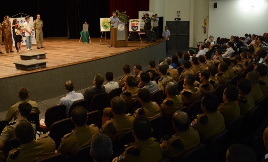 Governador Beto Richa participa da instalação do 25 Batalhão da Polícia Militar. Umuarama, 04/04/2014. Foto:Antonio Costa/ANPr