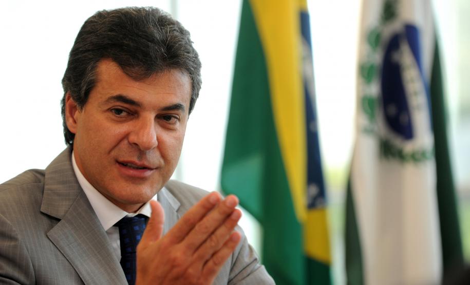 Governador determina antecipação do plano de esvaziamento de presos em delegacias