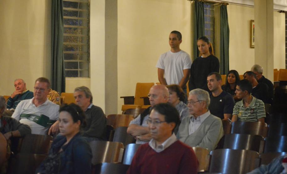 Soldados da Patrulha Escolar participando.