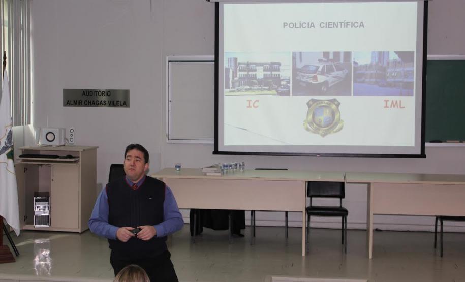 Policiais passam por curso de enfrentamento à exploração sexual, como preparação para a Copa do Mundo