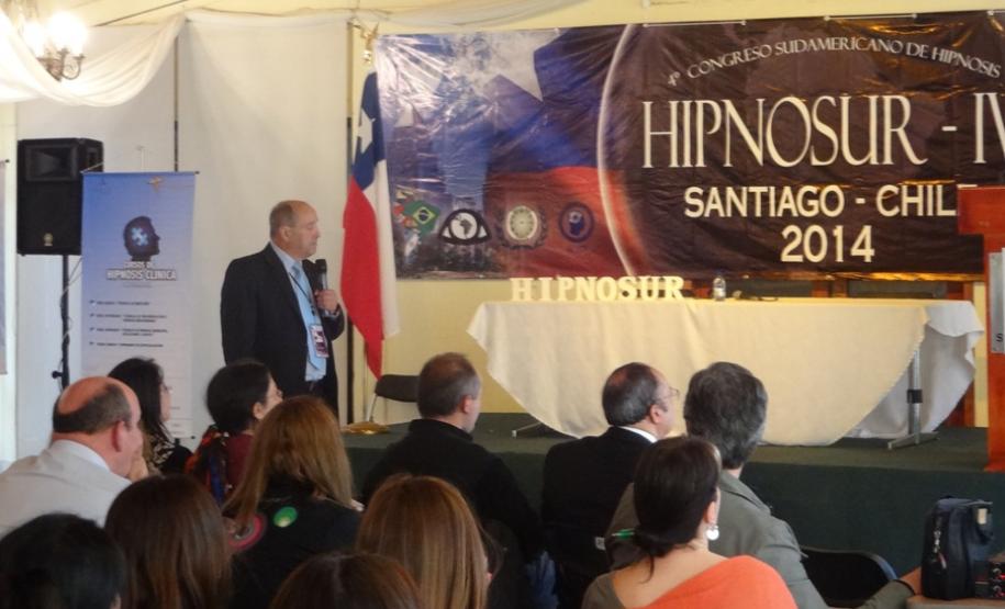 Laboratório de Hipnose Forense da Polícia Científica do Paraná é destaque em congresso no Chile