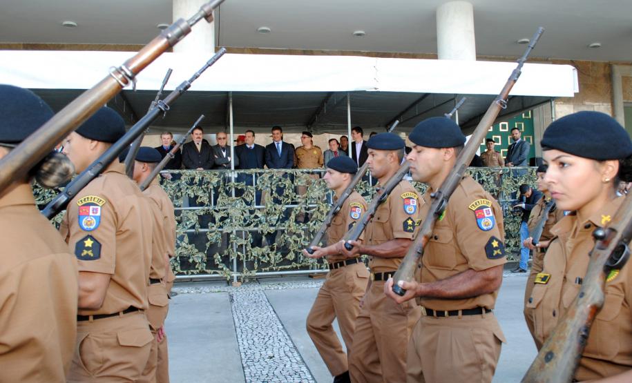 Governo reforça a segurança com mais 2.500 policiais e bombeiros