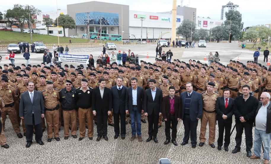 Efetivo da PM nos Campos Gerais é ampliado com 229 novos policiais Governador Beto Richa apresenta em Ponta Grossa, os novos policiais e bombeiros militares que atuarão na região. Ponta Grossa, 29/05/2014. Foto: Orlando Kissner/ANPr