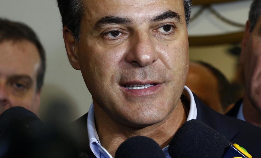 Governo combate a criminalidade com planejamento e investimentos O governador Beto Richa apresentou os novos policiais e bombeiros militares que atuarão em Maringá e região.Maringá, 29-05-14.Foto: Arnaldo Alves / ANPr.