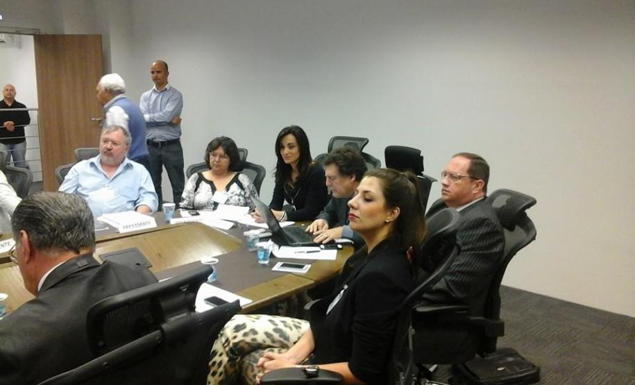 Na data  do dia 30 de Setembro, A Coordenação Estadual dos Consegs, ofereceu um Coffe Break para apresentar o Balanço das Atividades desenvolvidas pela Coordenação em sua nova gestão e discutir as Boas Práticas que são desenvolvidas dentro dos Conselhos Comunitários de Segurança do Paraná