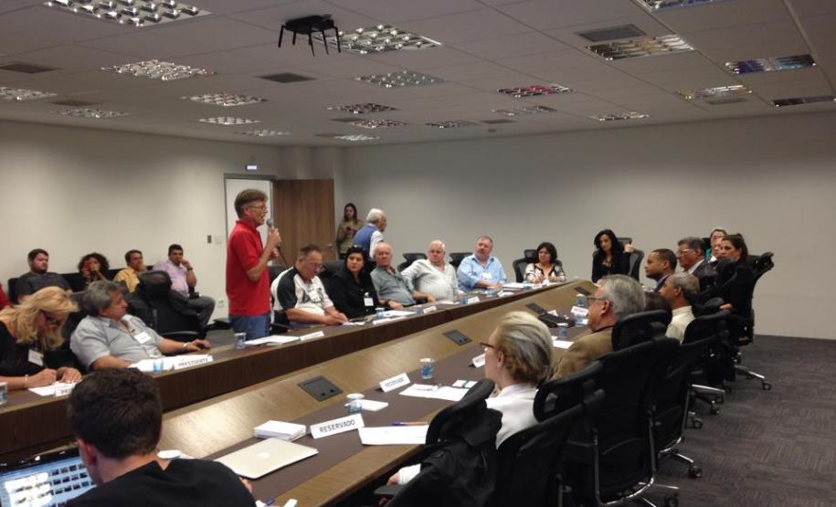 Na data  do dia 30 de Setembro, A Coordenação Estadual dos Consegs, ofereceu um Coffe Break para apresentar o Balanço das Atividades desenvolvidas pela Coordenação em sua nova gestão e discutir as Boas Práticas que são desenvolvidas dentro dos Conselhos Comunitários de Segurança do Paraná