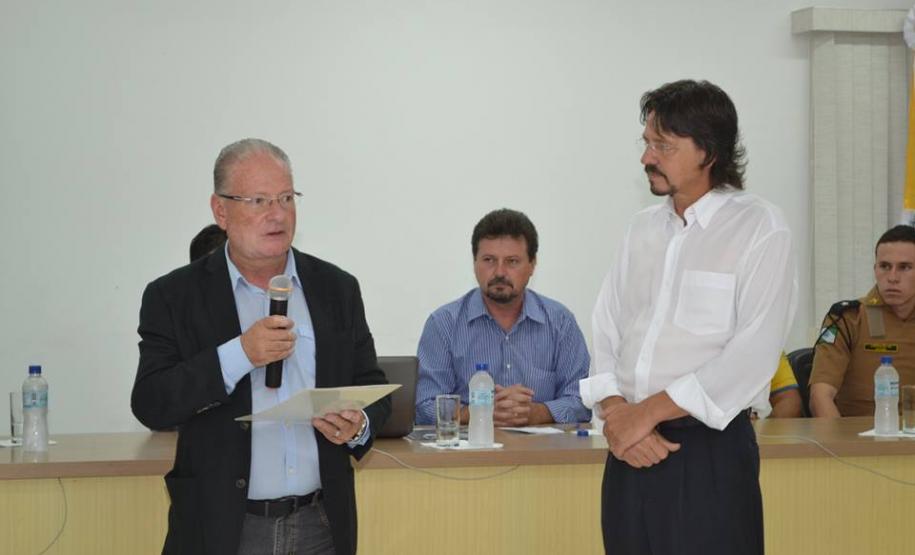 Coordenador Caio Rizzardi e presidente eleito João Lopes de Oliveira