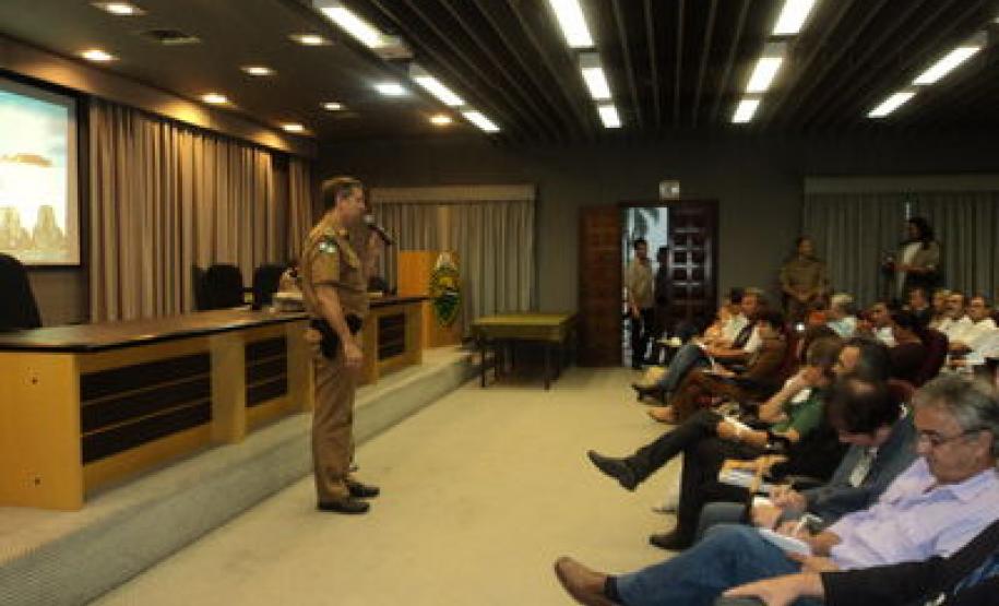 Comando da PMPR se reúne com CONSEGs‏ do Paraná