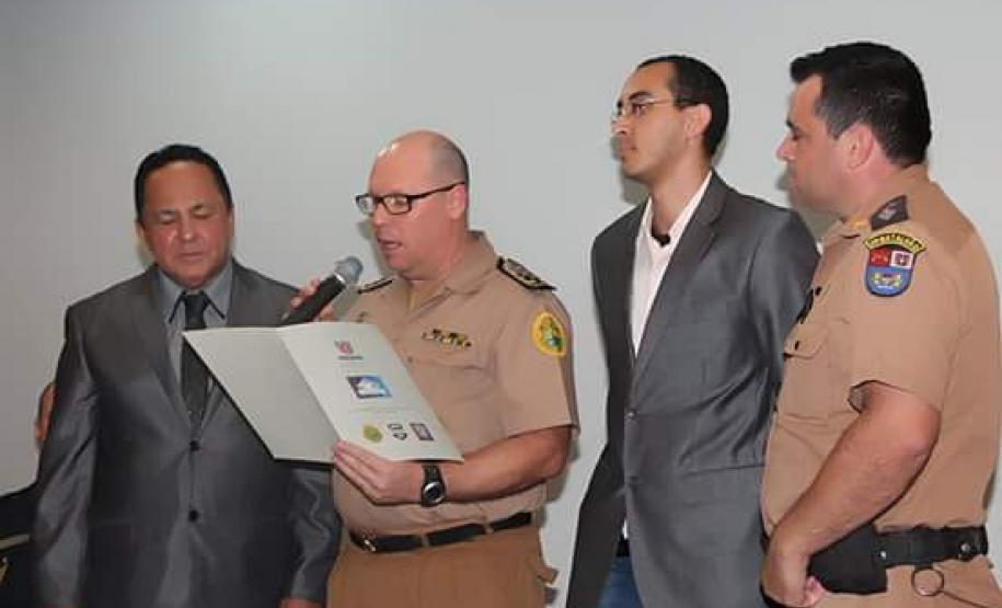 Comandante-Geral da PM participa de solenidade de posse da nova diretoria do CONSEG do Jardim das Américas Comandante-Geral da PM participa de solenidade de posse da nova diretoria do CONSEG do Jardim das Américas