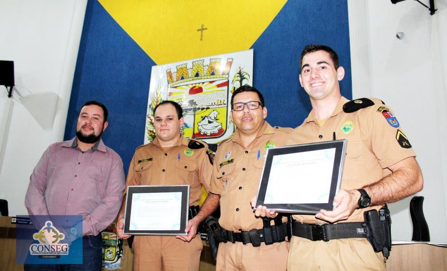 Policiais Militares recebem ‘Título de Reconhecimento’ Policiais Militares recebem ‘Título de Reconhecimento’