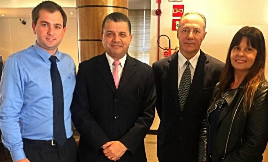 Palestra sobre segurança na Associação Comercial do Paraná em Curitiba Comandante-Geral da PM faz palestra sobre segurança na Associação Comercial do Paraná em Curitiba