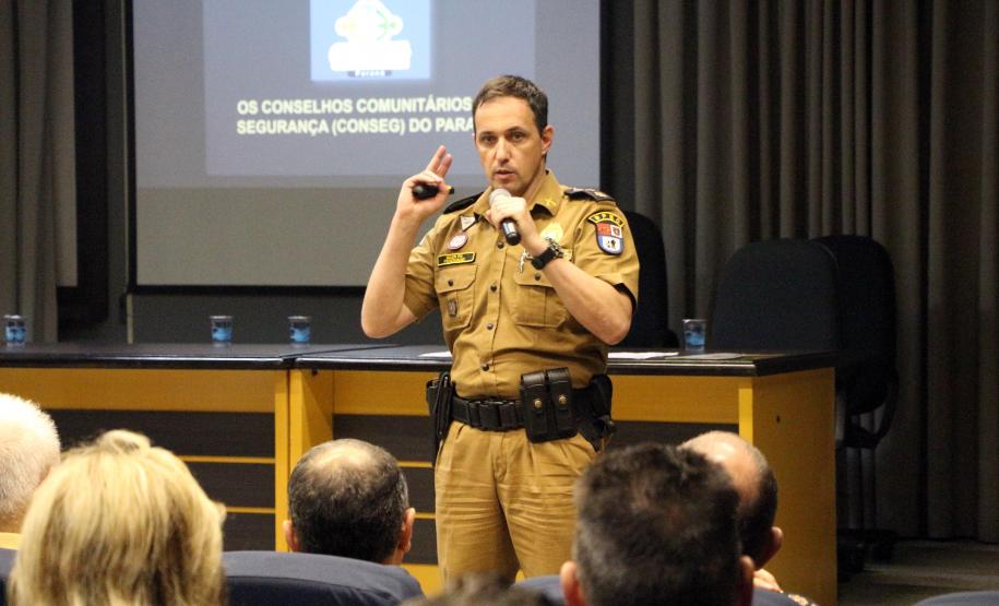 No dia 25 de Abril de 2019, as 20 h o Coordenador Estadual do CONSEG, o Coronel Chehade Elias Geha, junto ao Chefe do Estado-Maior da PMPR, o Coronel Lanes Randal Prates Marques, receberam nas dependências do Salão Nobre do Quartel do Comando-Geral representantes dos CONSEGs da Capital, Região Metropolitana e Litoral para esclarecimento a respeito do decreto e documentação para a criação dos Conselhos Comunitários