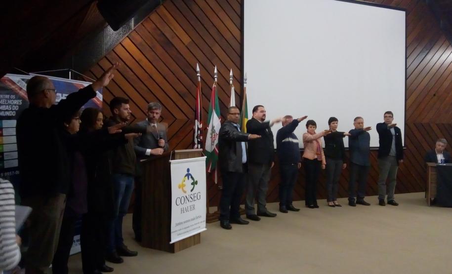 POSSE HAUER POSSE HAUER