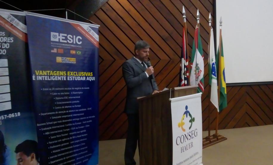 POSSE HAUER POSSE HAUER