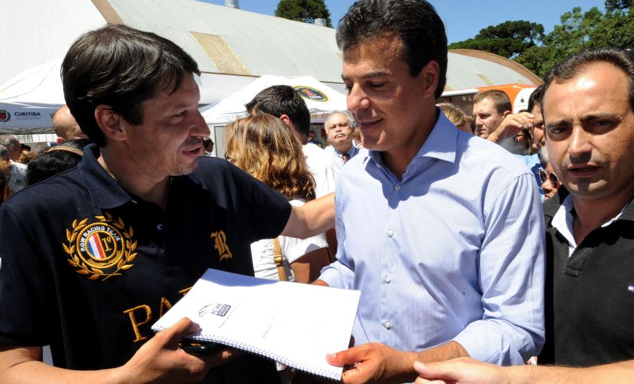 Richa oficializa instalação da primeira UPS e anuncia serviços à comunidade