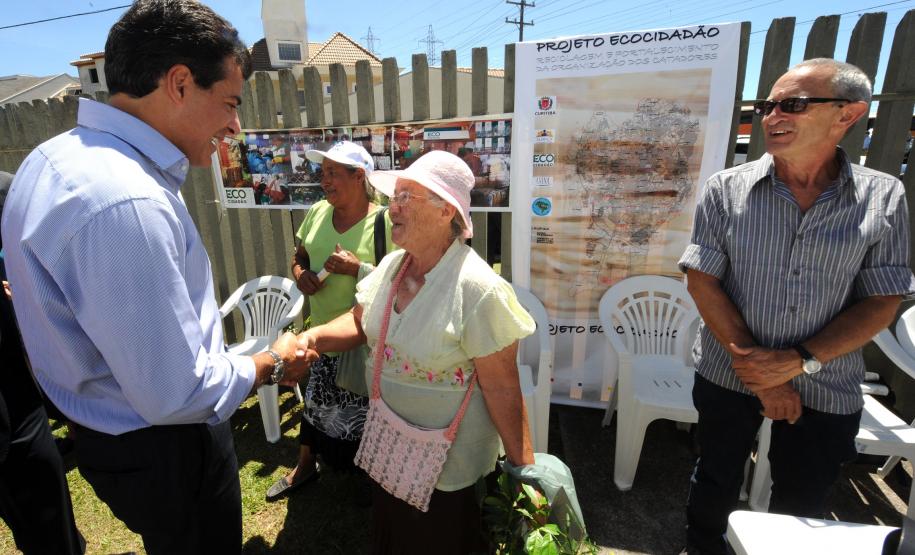 Richa oficializa instalação da primeira UPS e anuncia serviços à comunidade