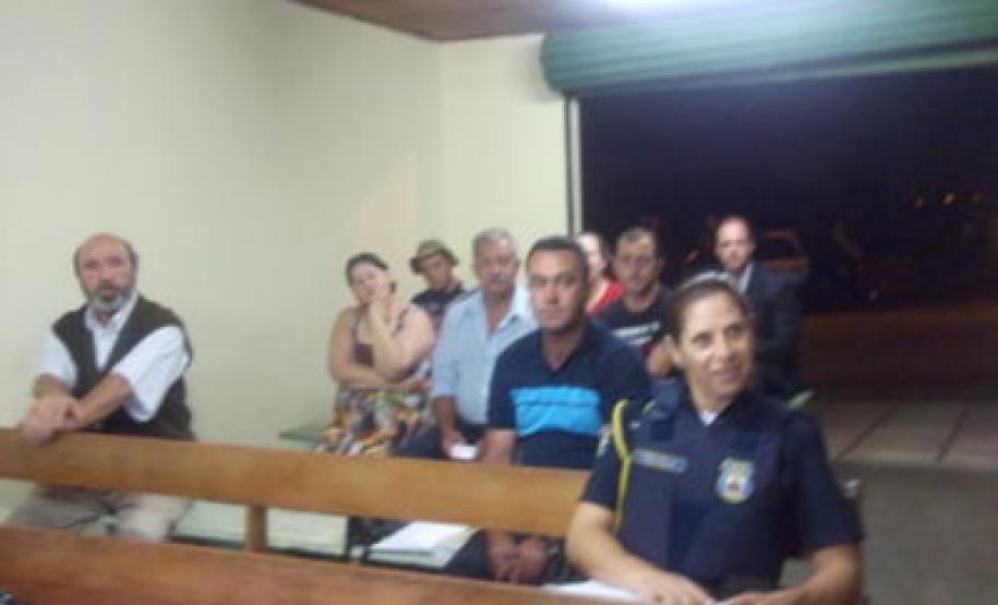 ASSOCIAÇÃO DE MORADORES PROMOVE REUNIÃO PARA APRESENTAR O CONSEG LOCAL PARA A COMUNIDADE