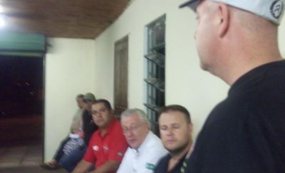 ASSOCIAÇÃO DE MORADORES PROMOVE REUNIÃO PARA APRESENTAR O CONSEG LOCAL PARA A COMUNIDADE