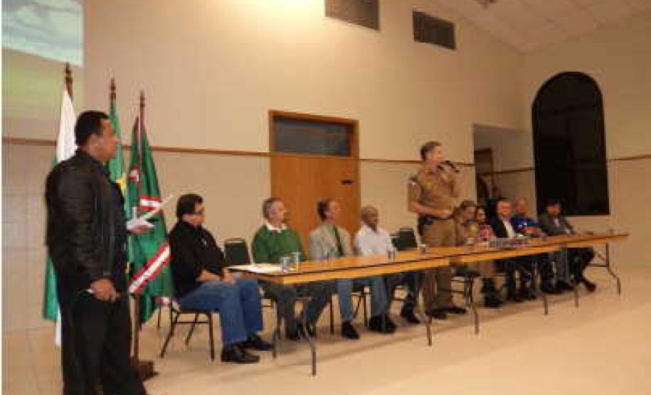 REUNIÃO NO JARDIM DAS AMÉRICAS, COM O COMANDANTE GERAL DA POLÍCIA MILITAR DO PARANÁ – CEL. ROBERSON BONDARUK.