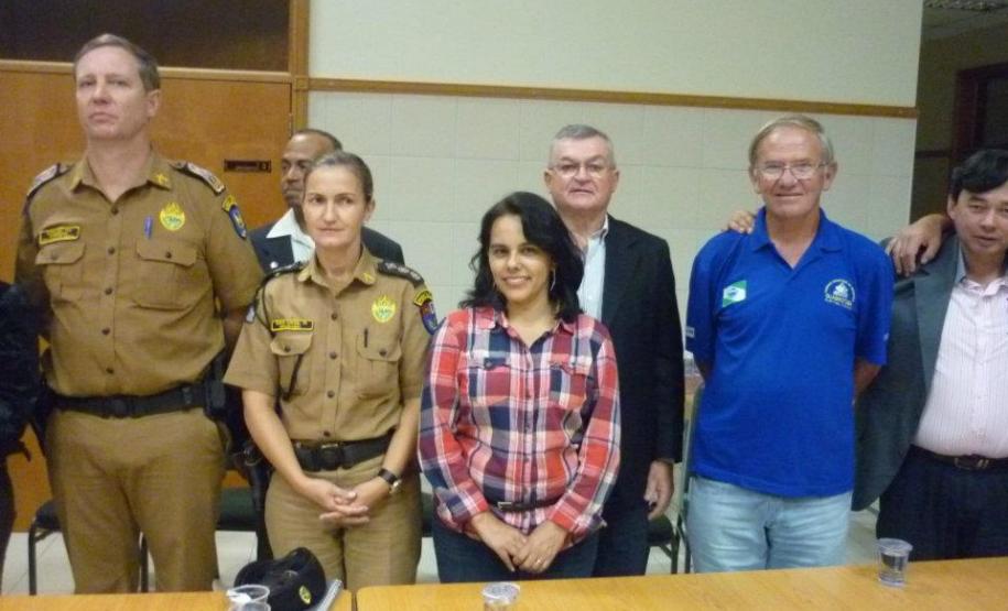 REUNIÃO NO JARDIM DAS AMÉRICAS, COM O COMANDANTE GERAL DA POLÍCIA MILITAR DO PARANÁ – CEL. ROBERSON BONDARUK.